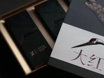 黑色系茶葉包裝盒，簡(jiǎn)約而不失高檔
